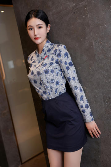 亚洲一二三四中文字幕