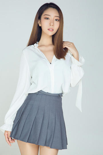 日韩美女自拍高潮流白视频浆